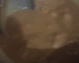 A picture of step 2 of Besan ka halwa.