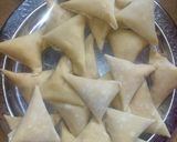 A picture of step 11 of Chicken samosa.