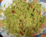 Foto del paso 4 de la receta Tosta de guacamole y sardina ahumada con tomate y mozzarella