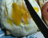 Foto del paso 4 de la receta: Bocata de huevo frito