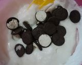 Foto langkah ke 5 dari resep Pudding Coklat Oreo.