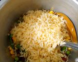 कॉर्न-मटार पुलाव (Corn Matar Pulao Recipe In Marathi) रेसिपी स्टेप 2 फोटो