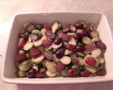 Csőben sült kelbimbó pirosszőlővel recept fázis 1 fotója