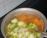 Foto langkah ke 5 dari resep Sop Oyong Wortel.