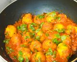 A picture of step 5 of Leftover upma suji balls.