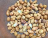 Foto langkah ke 1 dari resep Sambal Terasi Kacang Tempe Teri.