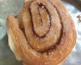 Foto del paso 1 de la receta: Rollos hojaldradas de canela