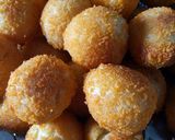 Foto langkah ke 5 dari resep Bitter ballen isi ragout kentang wortel.