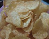 Foto langkah ke 3 dari resep 🍟Keripik Kentang🍟#berburucelemekmas#resolusi2019.