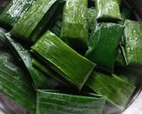 Foto langkah ke 4 dari resep Lemet singkong.