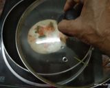 A picture of step 4 of Instant Oats Uttapam.