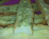 Foto del paso 5 de la receta: Pan Focaccia con tomillo tostada tipo Bruschetta