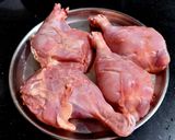A picture of step 1 of Chicken Tangdi Kabab.