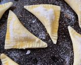 Foto del paso 3 de la receta: Triangulitos con dulce de membrillo 🧉