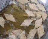 A picture of step 5 of Jowar flour namak pare.
