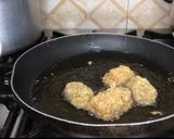 A picture of step 9 of Cheesy lamb and potatoes kupta.
