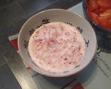 Une image de l'étape 2 de Tzatziki de radis rose.