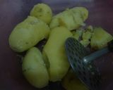 A picture of step 1 of Homemade Potato Smiley Faces.
