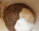 Foto del paso 1 de la receta: BUDÍN INTEGRAL DE CHOCOLATE Y BANANA 🍫🍌