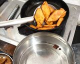 સક્કરપારા (Shakkarpara Recipe In Gujarati) રેસીપી સ્ટેપ3ફોટો