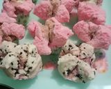 Foto langkah ke 5 dari resep Bolu kukus mekar segar dingin.