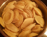 Foto del paso 4 de la receta: Tortellini de queso de cabra con miel