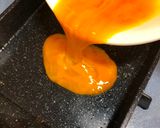 A picture of step 5 of Japanese White and Yellow Egg Roll.