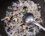 A picture of step 1 of Puffed Rice Snack.