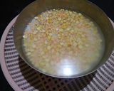 A picture of step 1 of Dal Khichdi.