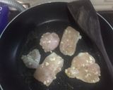 Foto langkah ke 5 dari resep Chicken Breast Garlic Steak.