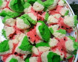 Foto langkah ke 5 dari resep Bolu Kukus semangka.
