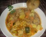 Foto del paso 4 de la receta: Guiso de carne de cerdo con lo que hay en casa!!!