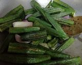 A picture of step 5 of Stuffed bhindi.