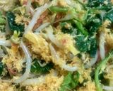 Foto langkah ke 5 dari resep Urap bayam tauge bumbu ebi.