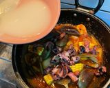 Foto langkah ke 3 dari resep Seafood saus pedas Asam manis.