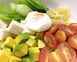 Hình bước làm 5 của món Haiwaii Poke Bowl