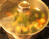Foto del paso 5 de la receta: Sopa de lunes,  con resfriooo y victoria....Racinguistaaa