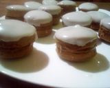 Foto del paso 10 de la receta: Alfajor de limón y naranja rellenó better crem y dulce le Miriam