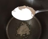 Savanyú káposztás-kolbászos-virslis leves recept fázis 6 fotója