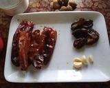 A picture of step 1 of Talhar n katara chutney.