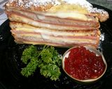 A picture of step 10 of Monte Cristo Sandwich.