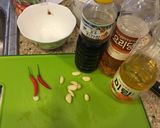 A picture of step 3 of Braised pork belly w twisted green pepper.