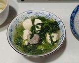 Foto langkah ke 3 dari resep Sayur Bening Tahu,Selada Air dan adonan ikan dace.