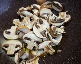 Foto del paso 1 de la receta: Spaghettis con portobellos y alcaparras