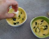 Foto del passaggio 8 della ricetta Tortino di zucchine con cuore di provola