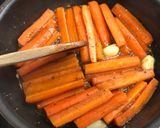A picture of step 9 of Carots al Marsala - side dish.