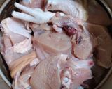 Foto langkah ke 1 dari resep Ayam goreng serundeng praktis.