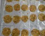 A picture of step 3 of Aloo papad.