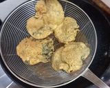 Foto langkah ke 5 dari resep Jamur Kuping Krispy (Paru Goreng KW).