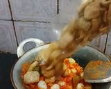 Foto langkah ke 4 dari resep Sambal goreng kentang krecek telur puyuh.